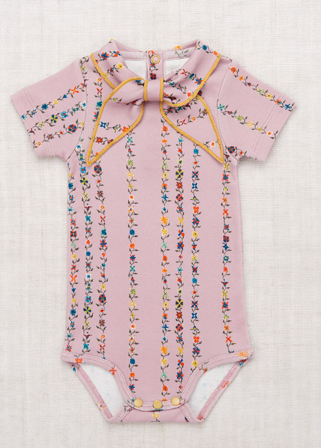 MISHA & PUFF SHORT SLEEVE ONESIE(6M-24M)